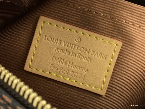 Cheap Messenger-24*24*8CM Chess VUITTON LOUIS 0815